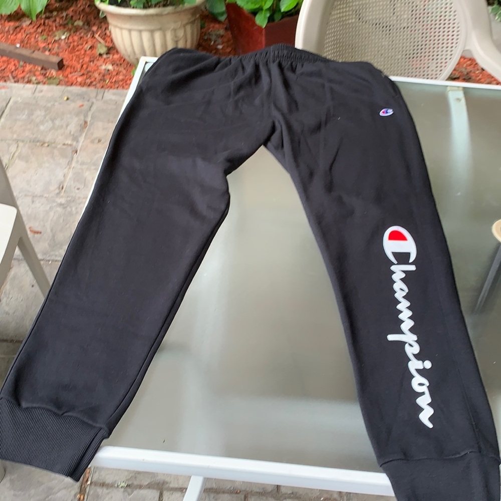 Brand: champions colors:black white size:xl